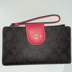 Coach clutch/wristlet